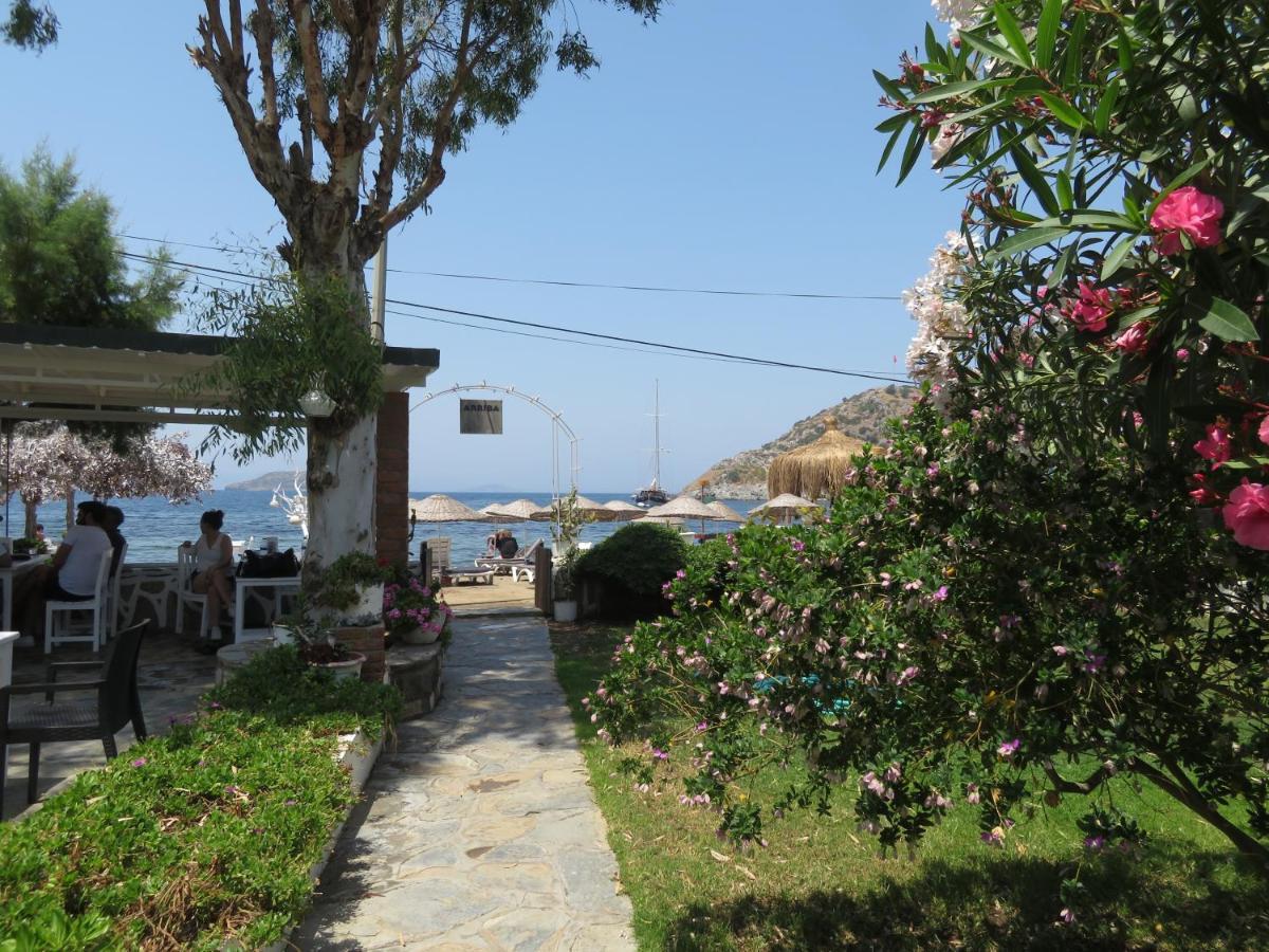 Arriba Pension & Restaurant กูมูชลุค ภายนอก รูปภาพ